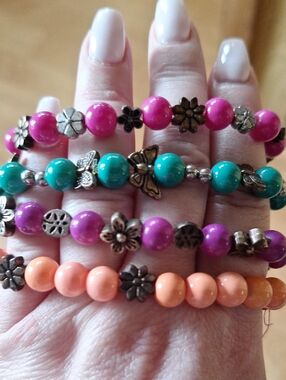 Colorful Beaded Flower Accent Stretch Bracelet - Pink, Turquoise, Purple, Peach